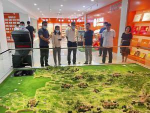 洛陽(yáng)市市委常委、宣傳部長(cháng)王飛蒞臨洛陽(yáng)正大調研